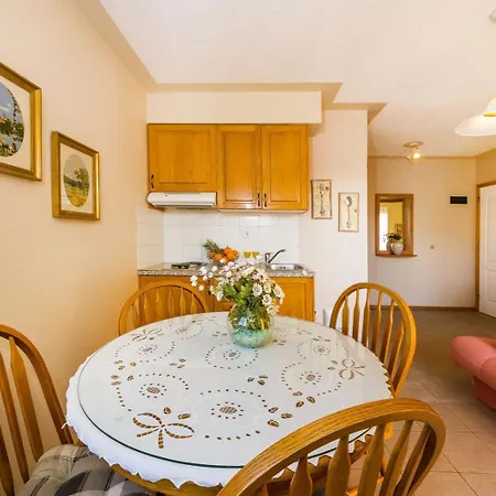 Apartment Beachfront Mareo