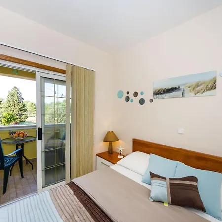 アパート Beachfront Mareo